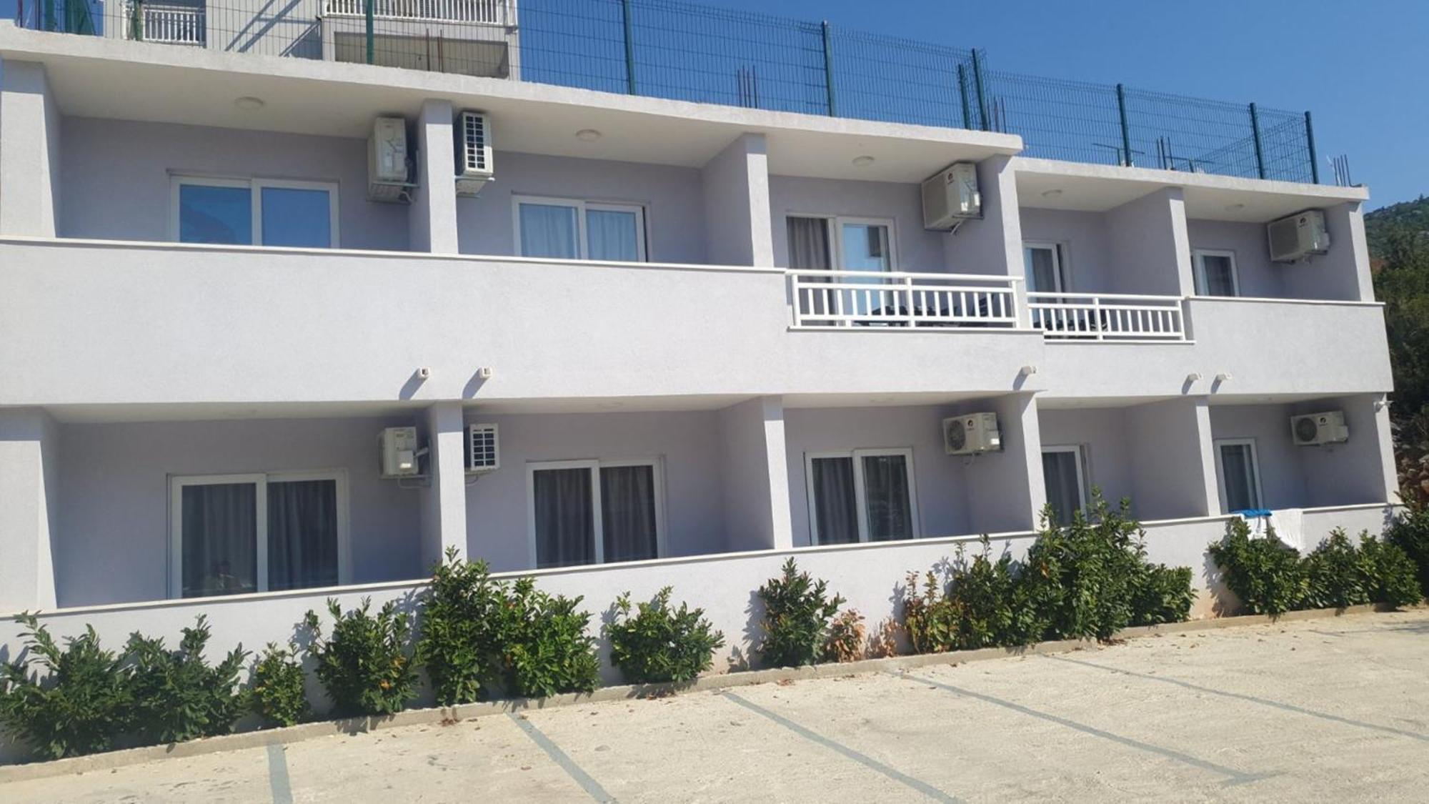 Studio & Apartments More Neum Esterno foto