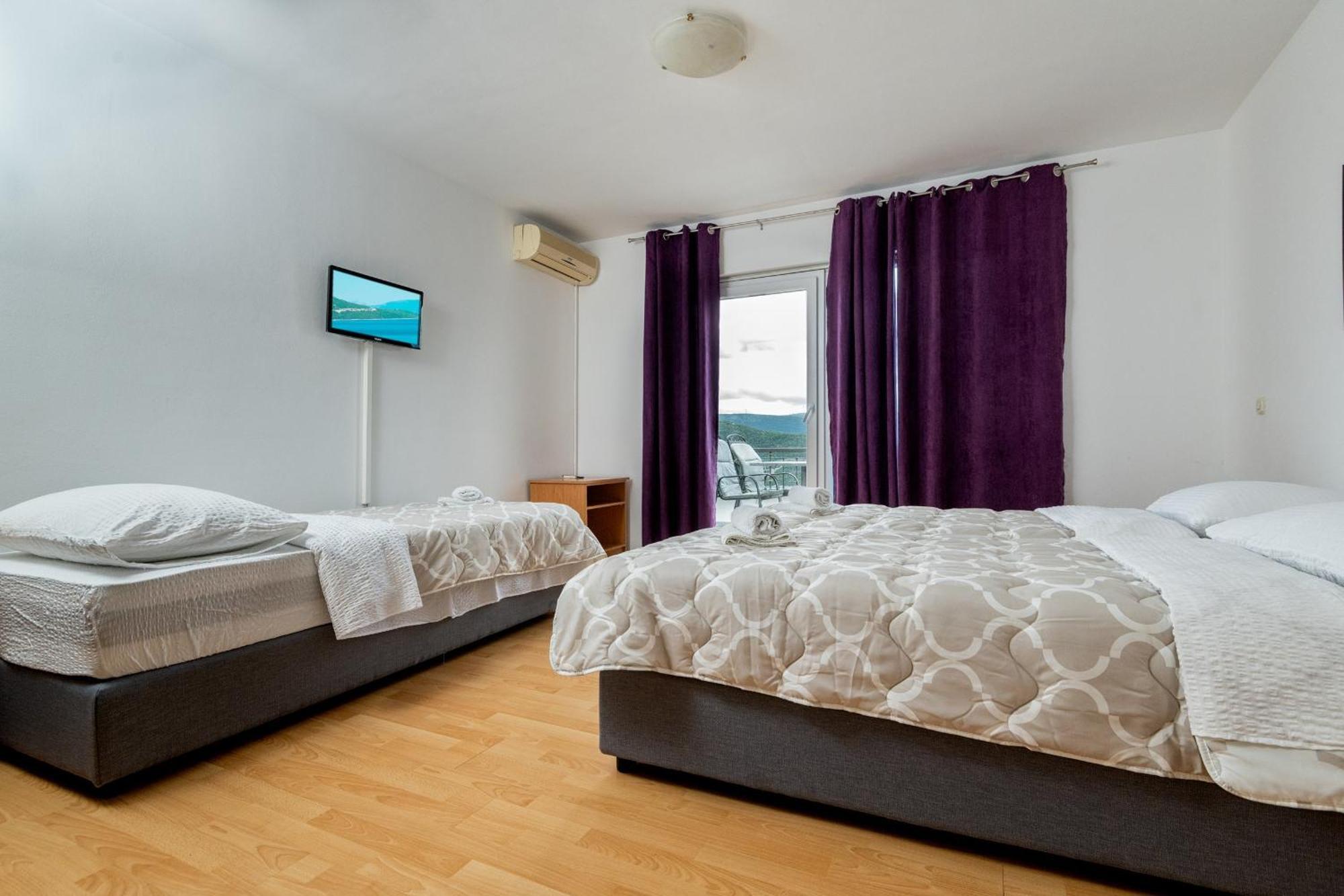 Studio & Apartments More Neum Esterno foto