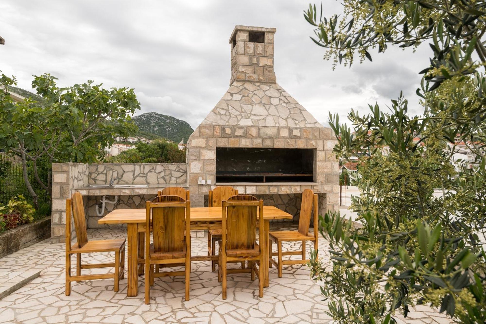 Studio & Apartments More Neum Esterno foto